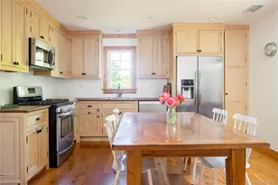 427 Sound Rd, Greenport, NY 11944 - Photo 4