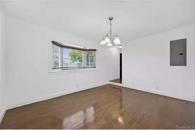 8 Lee Gray Court, Glen Cove, NY 11542 - Photo 12