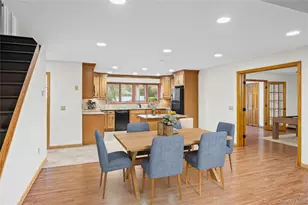 19 Palm Ln, Westbury, NY 11590 - Photo 12