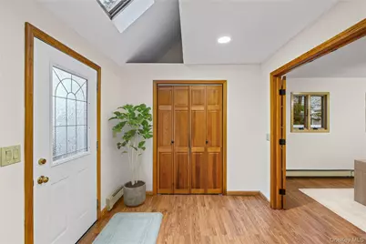 19 Palm Lane, Westbury, NY 11590 - Photo 6