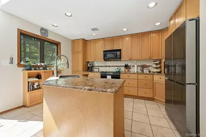40 Laurel Hill Road, Centerport, NY 11721 - Photo 20