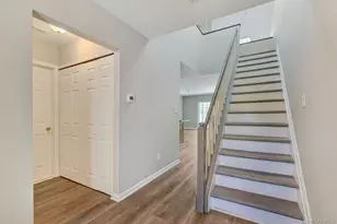 125 Farm House Ct, Manorville, NY 11949 - Photo 2