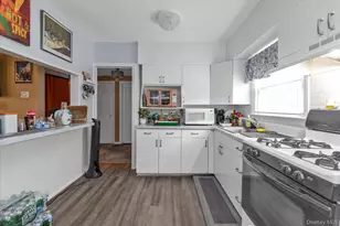 128-19 Cedric Rd, Ozone Park, NY 11420 - Photo 4
