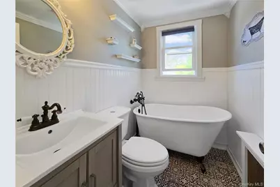 188 Elsie Avenue, Merrick, NY 11566 - Photo 24