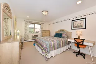 50 Hill Park Ave, Great Neck, NY 11021 - Photo 18