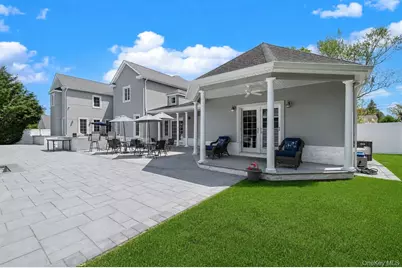 68 Maple Avenue, Bethpage, NY 11714 - Photo 42