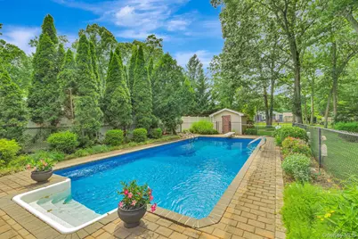 28 King Arthurs Court, Saint James, NY 11780 - Photo 20