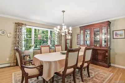 28 King Arthurs Court, Saint James, NY 11780 - Photo 6