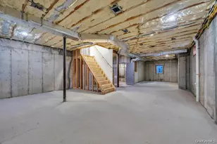 143 Emerson Ave, Floral Park, NY 11001 - Photo 30