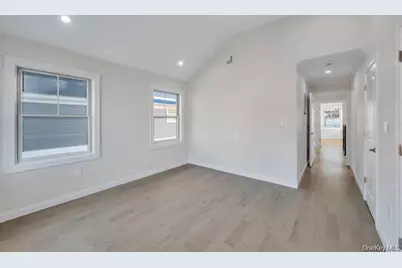 143 Emerson Avenue, Floral Park, NY 11001 - Photo 22