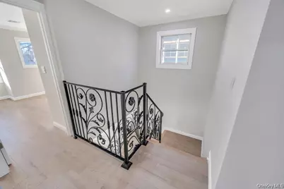 143 Emerson Avenue, Floral Park, NY 11001 - Photo 14