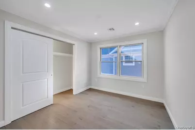 143 Emerson Avenue, Floral Park, NY 11001 - Photo 24