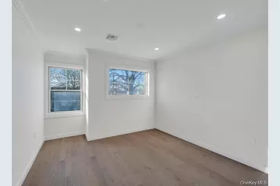 143 Emerson Avenue, Floral Park, NY 11001 - Photo 28