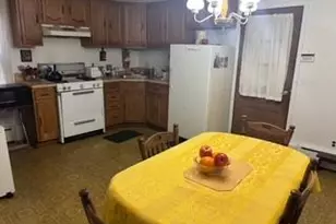 914 Osborn Ave, Riverhead, NY 11901 - Photo 6
