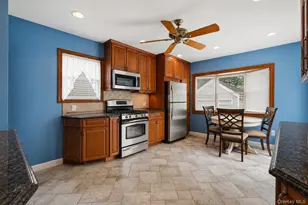 257 Jefferson St, Franklin Square, NY 11010 - Photo 22