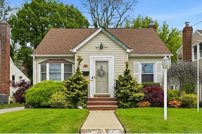 257 Jefferson Street, Franklin Square, NY 11010 - Photo 1