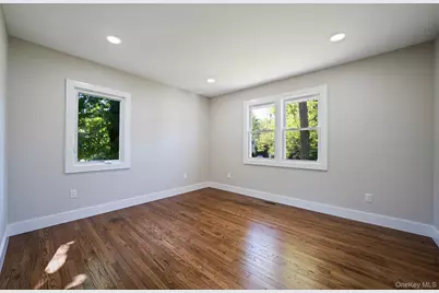 81 E 24th Street, Huntington Station, NY 11746 - Photo 8