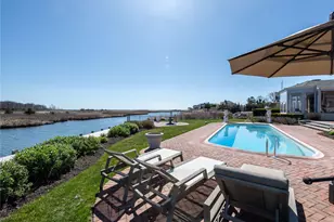27 True Harbour Way, West Islip, NY 11795 - Photo 4