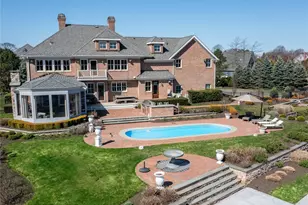 27 True Harbour Way, West Islip, NY 11795 - Photo 8