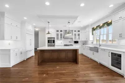 27 True Harbour Way, West Islip, NY 11795 - Photo 20