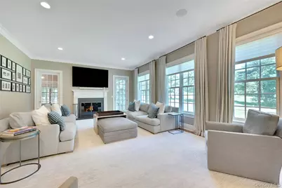 8-10 Championship Drive, Mamaroneck, NY 10543 - Photo 12