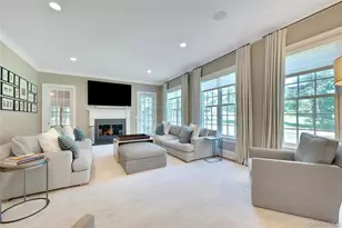 8-10 Championship Dr, Mamaroneck, NY 10543 - Photo 12