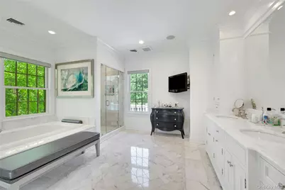 8-10 Championship Drive, Mamaroneck, NY 10543 - Photo 18