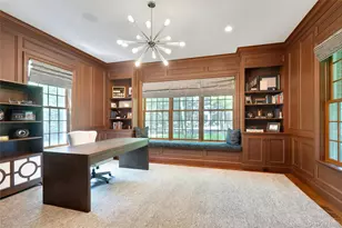 8-10 Championship Dr, Mamaroneck, NY 10543 - Photo 14