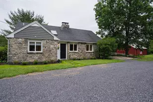334 Lake Dr, Rhinebeck, NY 12572 - Photo 2