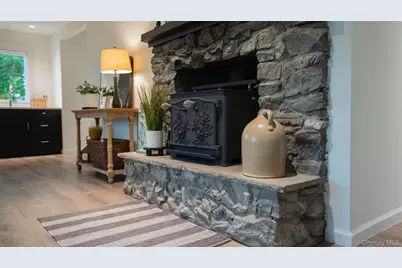 334 Lake Drive, Rhinebeck, NY 12572 - Photo 6