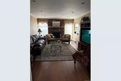 20 Oak Tree Drive, Smithtown, NY 11787 - Photo 8