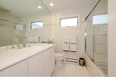 2119 Oliver Way, Merrick, NY 11566 - Photo 20