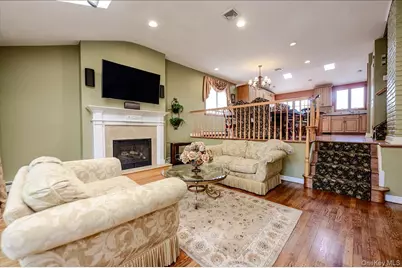 2119 Oliver Way, Merrick, NY 11566 - Photo 6