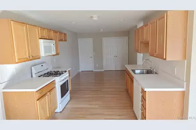26 Rose Lane, Mount Sinai, NY 11766 - Photo 8