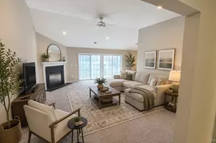 26 Rose Ln, Mount Sinai, NY 11766 - Photo 4