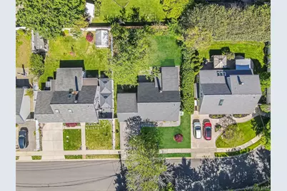 6 Arizona Avenue, Syosset, NY 11791 - Photo 8