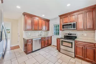 6 Arizona Ave, Syosset, NY 11791 - Photo 26