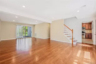 6 Arizona Ave, Syosset, NY 11791 - Photo 22