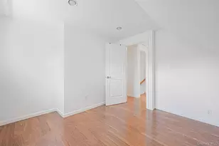 6 Arizona Ave, Syosset, NY 11791 - Photo 38
