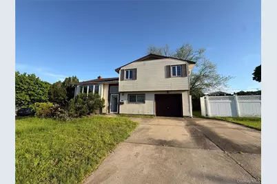 5 Skellington Road, Plainview, NY 11803 - Photo 1