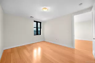 701 Ridge Hill Blvd, Yonkers, NY 10710 - Photo 4