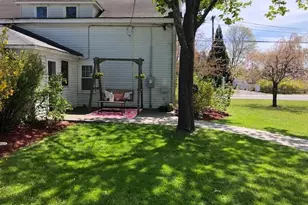 727 Main St, Center Moriches, NY 11934 - Photo 42