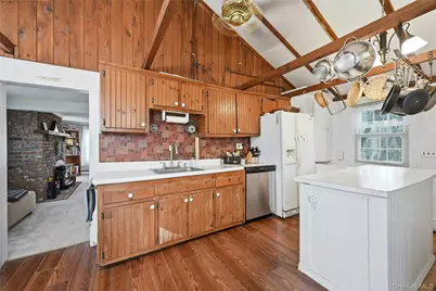 727 Main Street, Center Moriches, NY 11934 - Photo 12