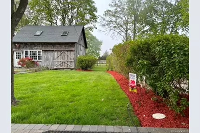 727 Main Street, Center Moriches, NY 11934 - Photo 40