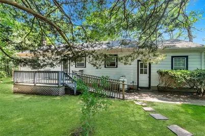 62 Squires Avenue, East Quogue, NY 11942 - Photo 4