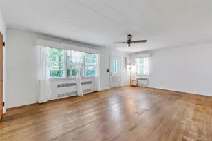 62 Squires Ave, East Quogue, NY 11942 - Photo 6