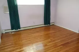 1431 Lombardy Blvd, Bay Shore, NY 11706 - Photo 8