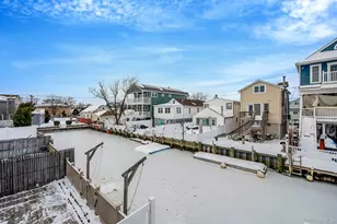 114 Beach Ave, Bellmore, NY 11710 - Photo 36