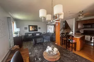 101 Buena Vista Blvd, Lindenhurst, NY 11757 - Photo 6