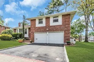 9 Avondale Rd, Plainview, NY 11803 - Photo 2